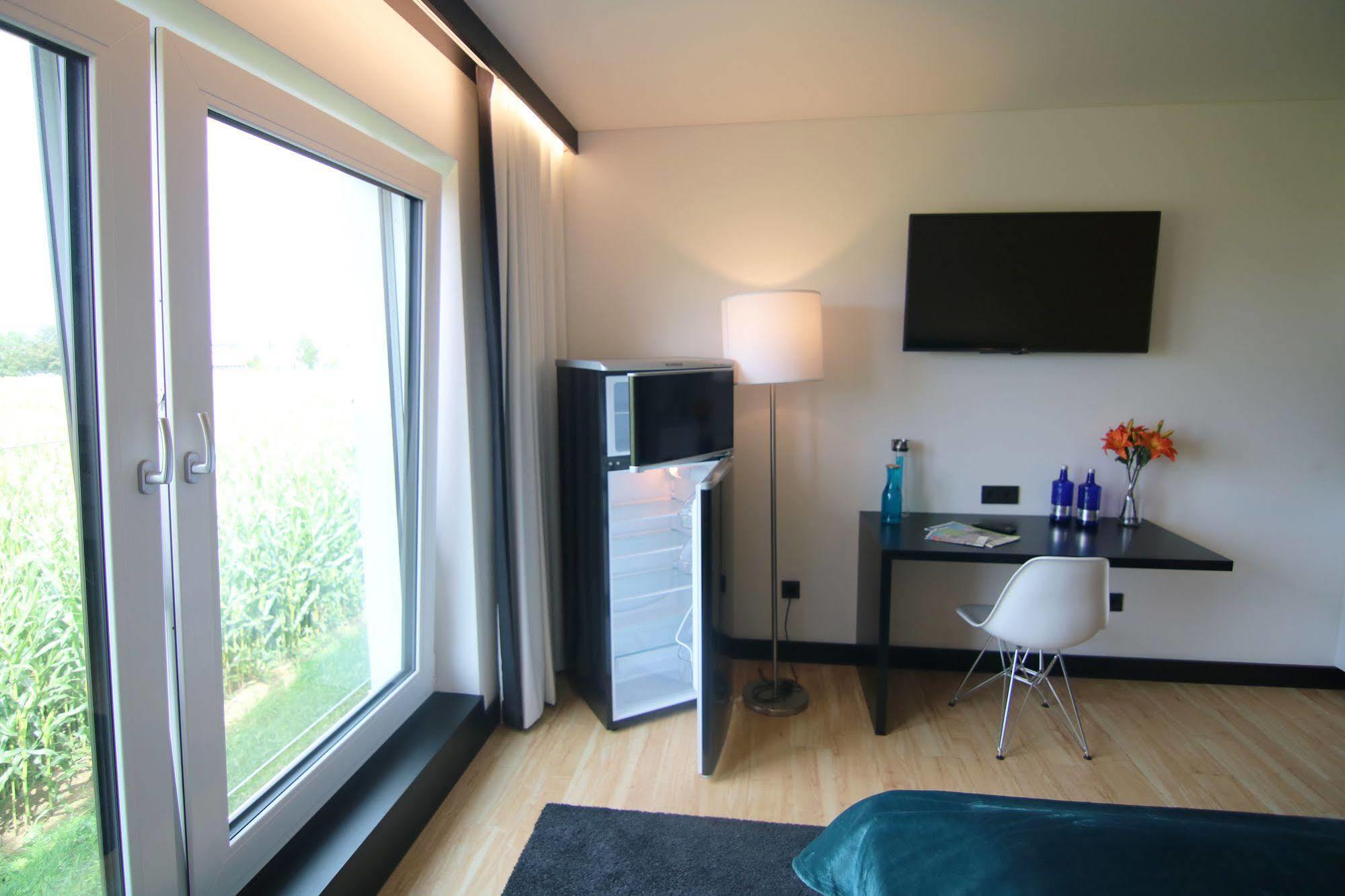 Mn Hotel By Wmm Hotels Mindelheim Zewnętrze zdjęcie